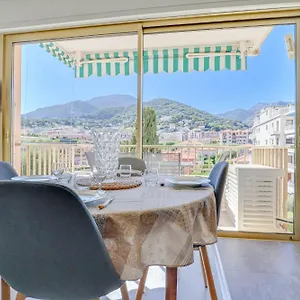 https://les-ligures-calme-proche-mer.fr-provencehotel.com