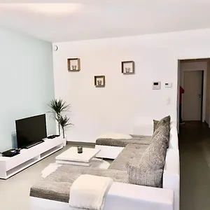 https://appartement-neuf-et-luxueux-a-liege.brusselshotelsbook.com